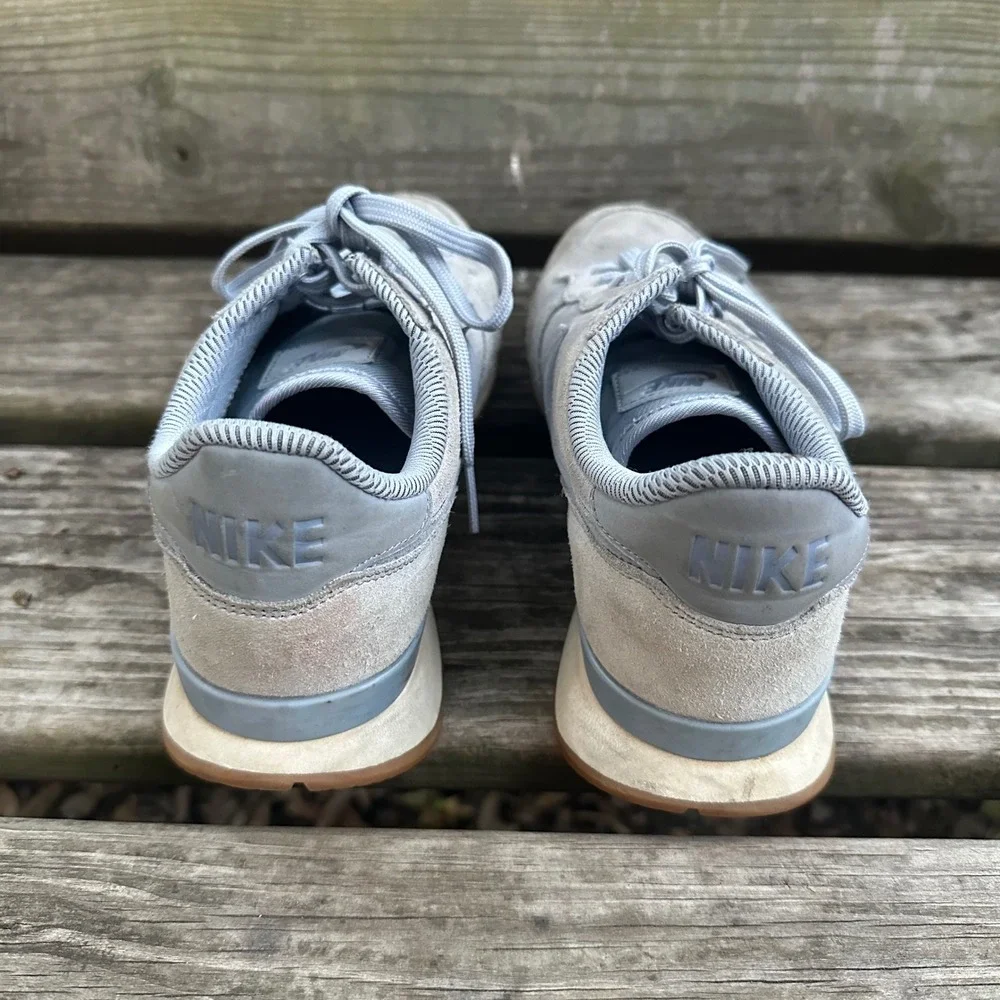 Nike Internationalist Women Glacier Grey Blue Suede Sneakers 872922-003 Size 8.5